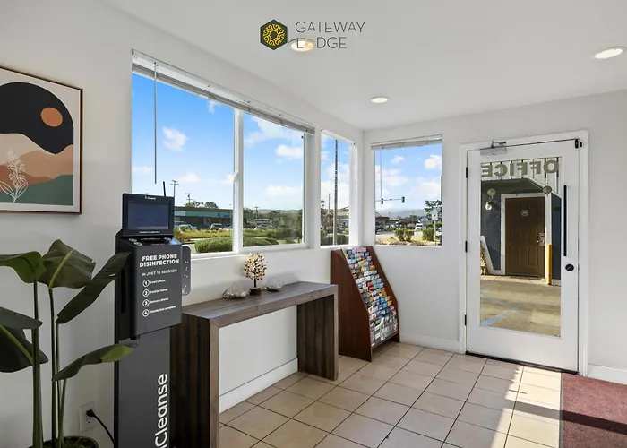 Pets Allowed Hotel Gateway Lodge